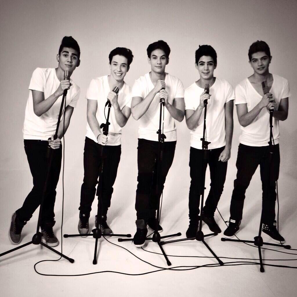 CD9Squad's tweet image. RT🔁 tienes una #CoderMom
FV⭐si tienes un #CoderDad
COMENTA💟si tienes los 2