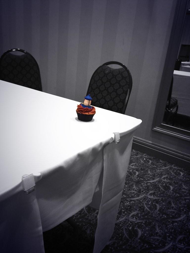 A lone #TARDIS cupcake is all that's left of <a href="/hurricane_who/">Hurricane Who</a>   Or maybe he's in line for the next #hurricanewho event