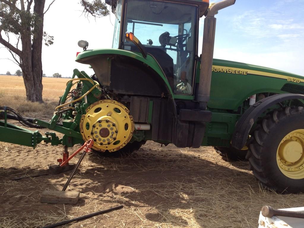jmskinner86's tweet photo. #harvest14 bloody flat inside tyre. Good way to start the day. http://t.co/gQHAWJE2eb