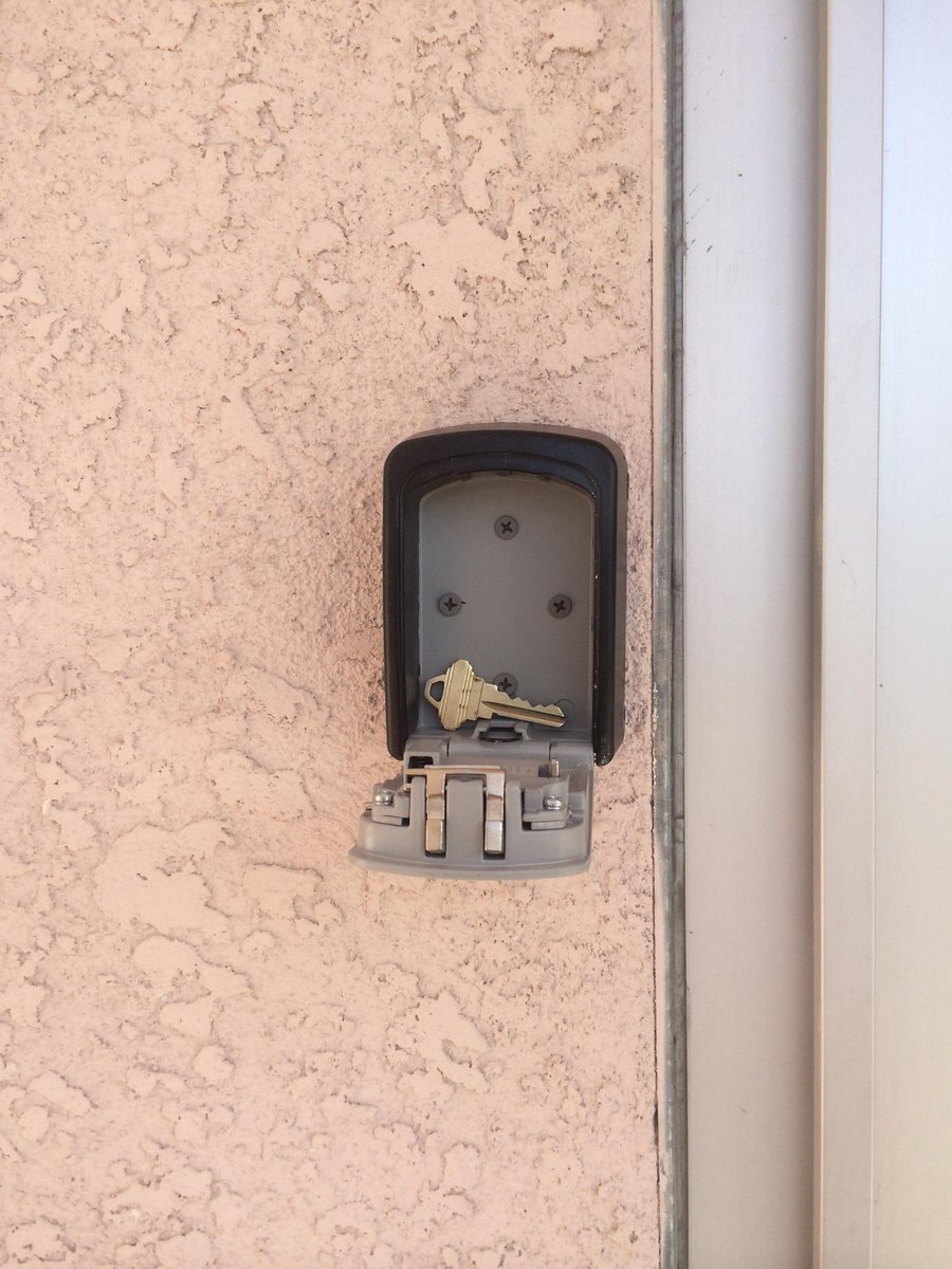 DSLocksmith's tweet image. DS LOCKSMITH (818)584-4854
MAKE RE KEY FOR PANIC BAR &amp;amp; INSTALLING BOX LOCK.