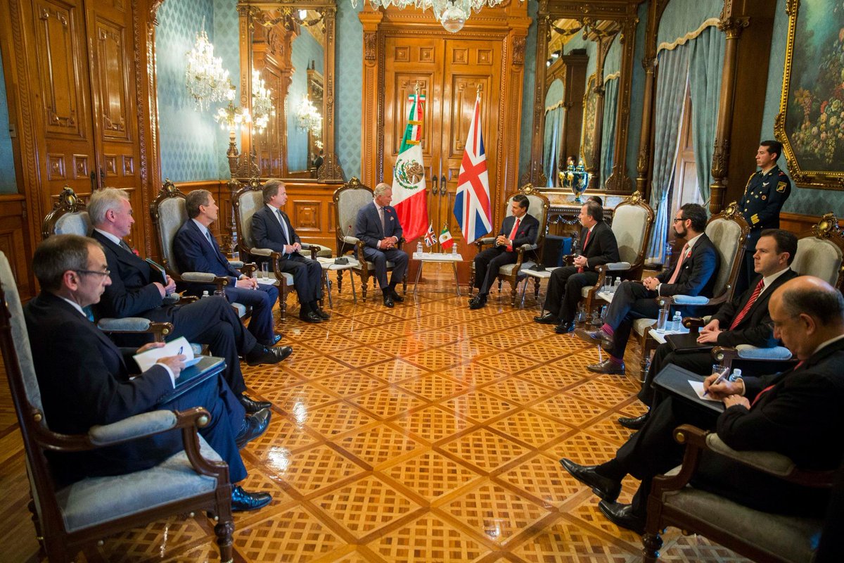 PresidenciaMX tweet picture