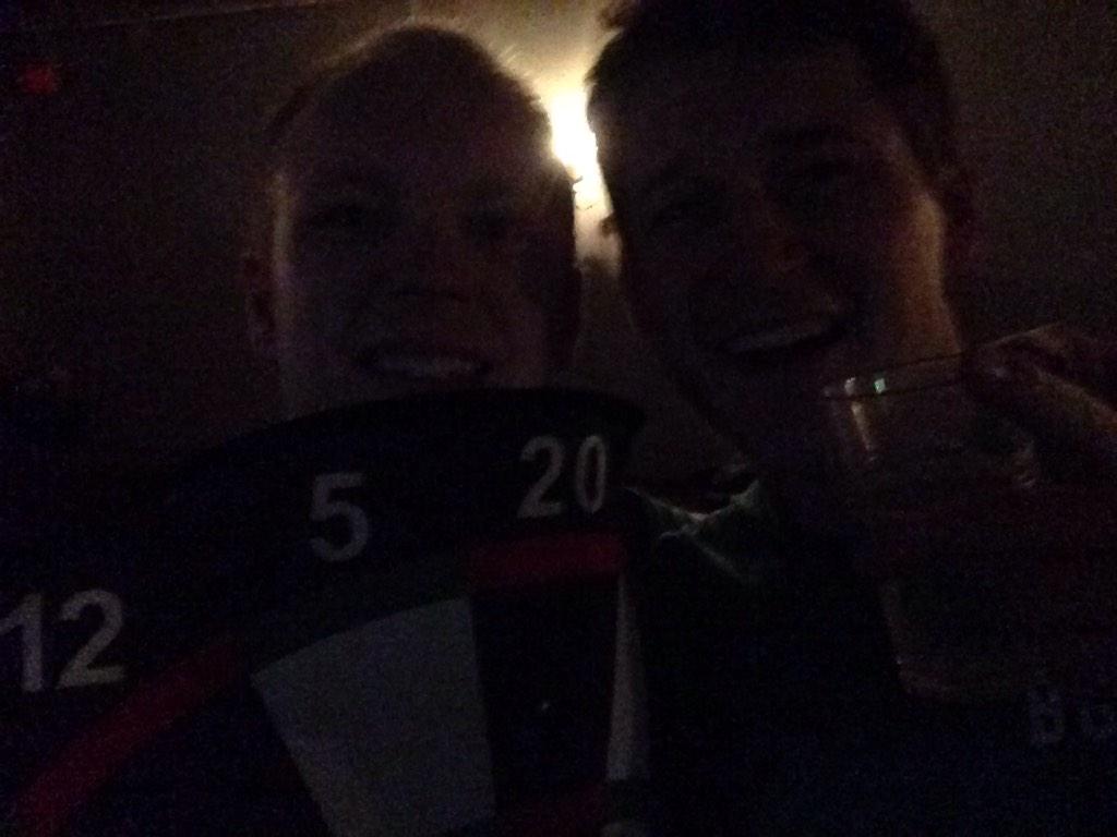 BUDS180's tweet photo. @alexmarrow57  and @thomaseoindawe  in bunker, post darts, pre chunder, but the banter lives on. #hiswordsnotmine http://t.co/D1xAdcrc94