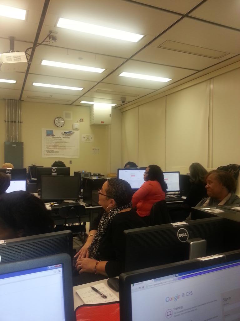 LuvLife289's tweet photo. @TrinityChicago @om3 #ENDELEO @BLUE1647 
#WomenCanCodeToo #BlackWomenCoding http://t.co/gIsAoByVG7
