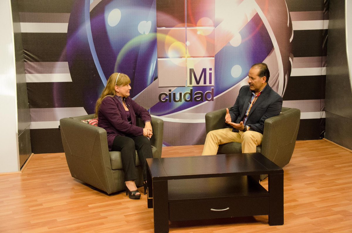 MartinOrozcoAgs's tweet photo. Hace unos momentos con Montserrat Mendoza de @CableCanal_Ags, un agradecimiento por el espacio http://t.co/YVvCnGbWQm