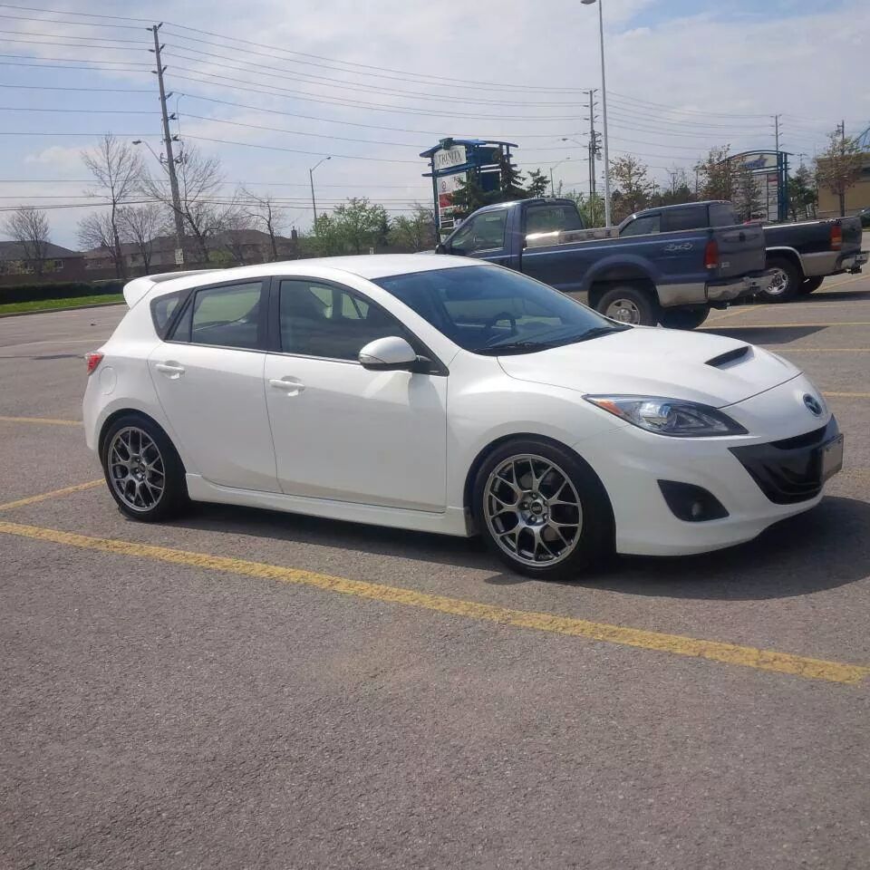 etonna85's tweet photo. @MazdaMovement #mazdaspeed #genpu #bbs #forged #fitted #poke http://t.co/LSsp0vPYYr