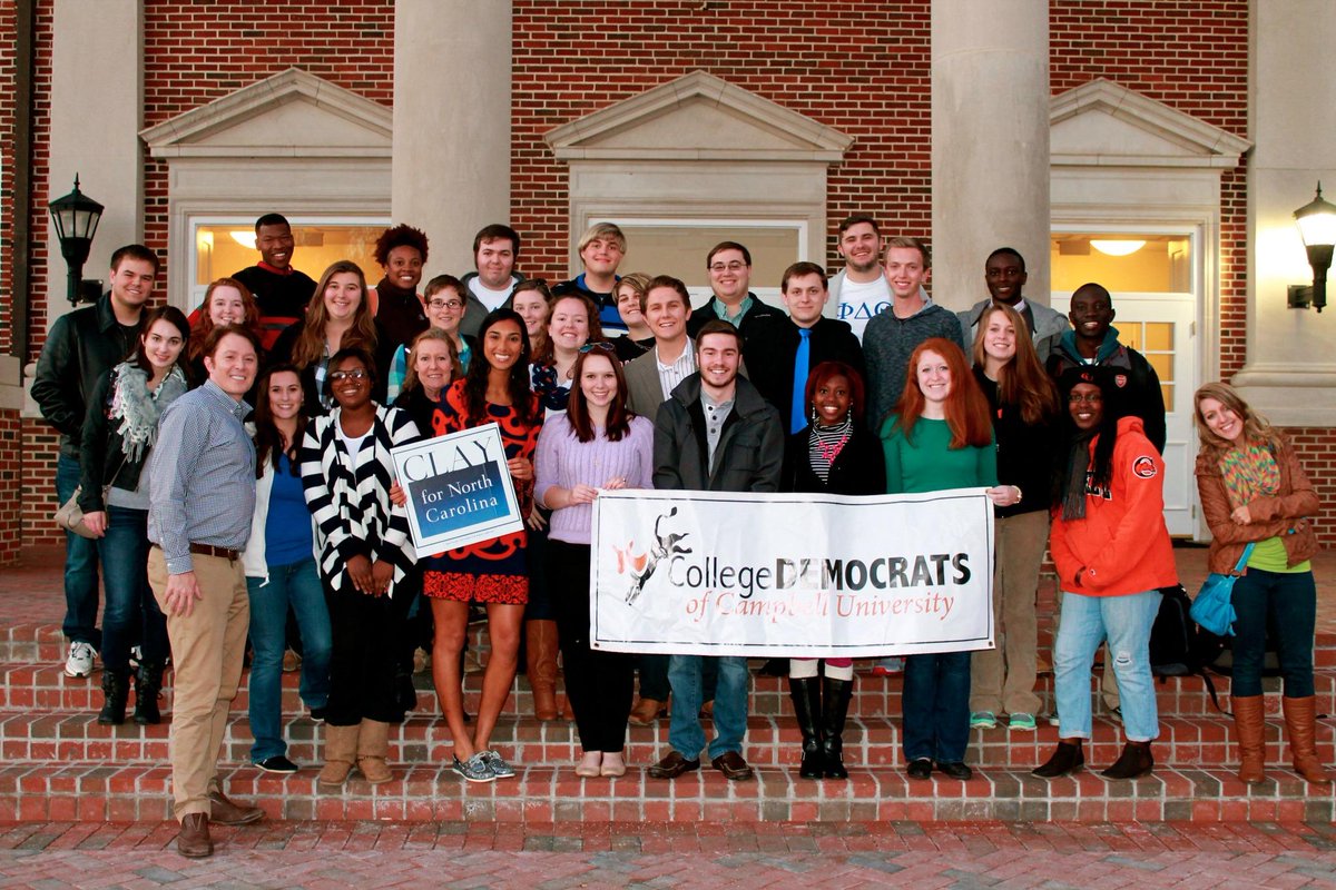 CampbellDems's tweet image. We had a great turnout of students who are ready to elect @ClayAiken! #NCPol #NC02