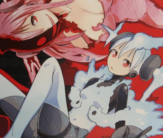 いよいよ本日、コミックス3巻発売です!
高山先生の描き下ろしもいっぱい!ジャンプLIVEに掲載された読切と、幻の読切「ケータイショウジョ」も載っていますよ!よろしくお願いいたします☆ 