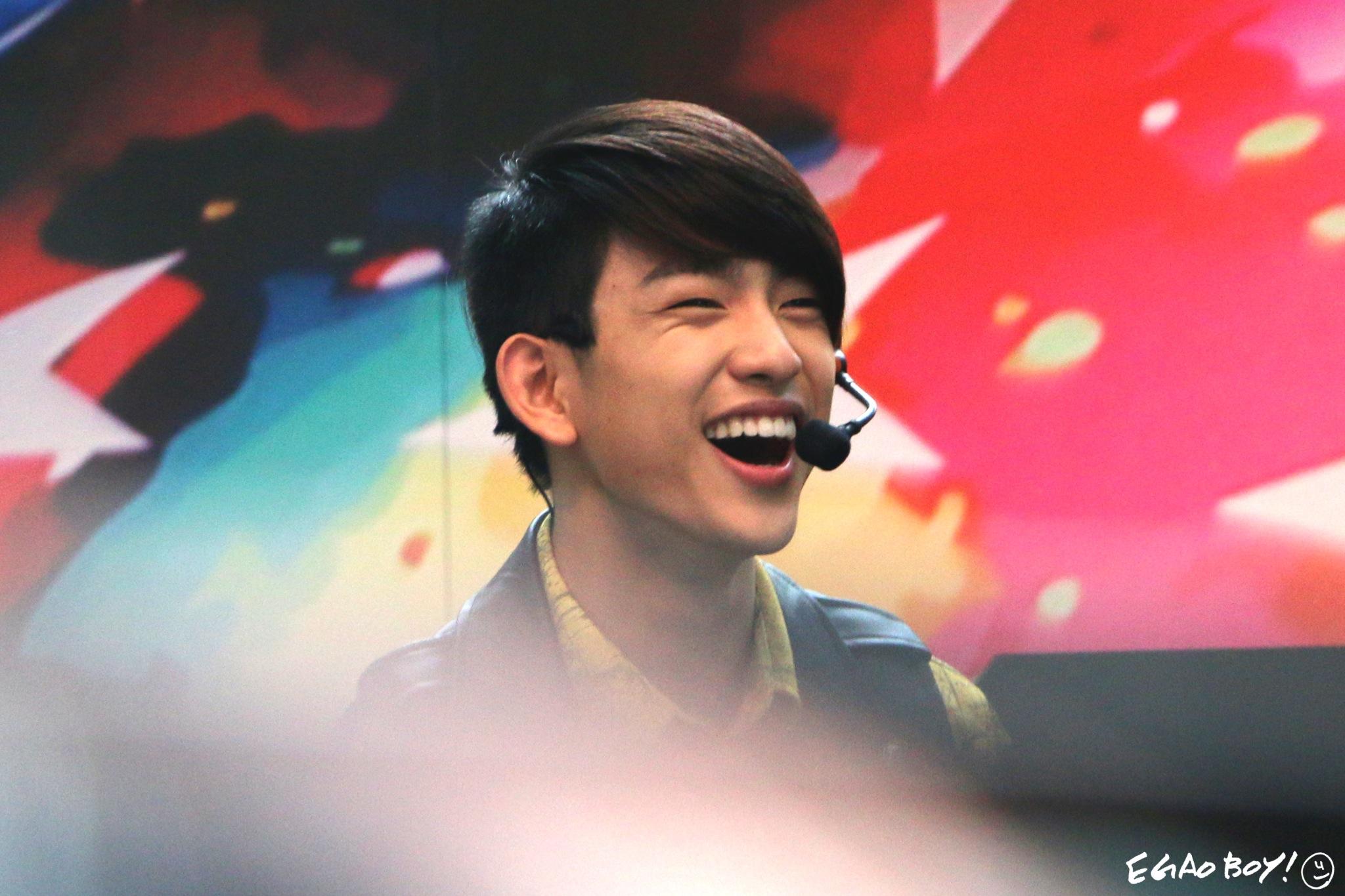 B1kPElGCYAA_J9d.jpg:large