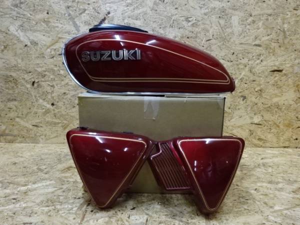 gs400l サイドカバー（gs400l 純正タンク、サイドカバー 外装