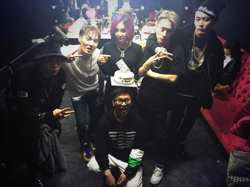 OfficRoyalClass's tweet image. 2014 10 14 로열클래스 단독공연 후 대기실샷 #ROYALCLASS #RYCL