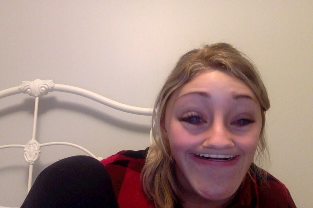 c_bogs34's tweet photo. A little drugged up on meds there? @reerobs6000 😊♥️ #sillygirl http://t.co/HxmDqwATtL