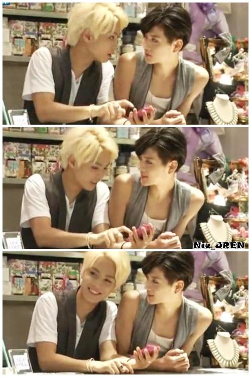 B1kpYypCIAAG8jf.jpg:large