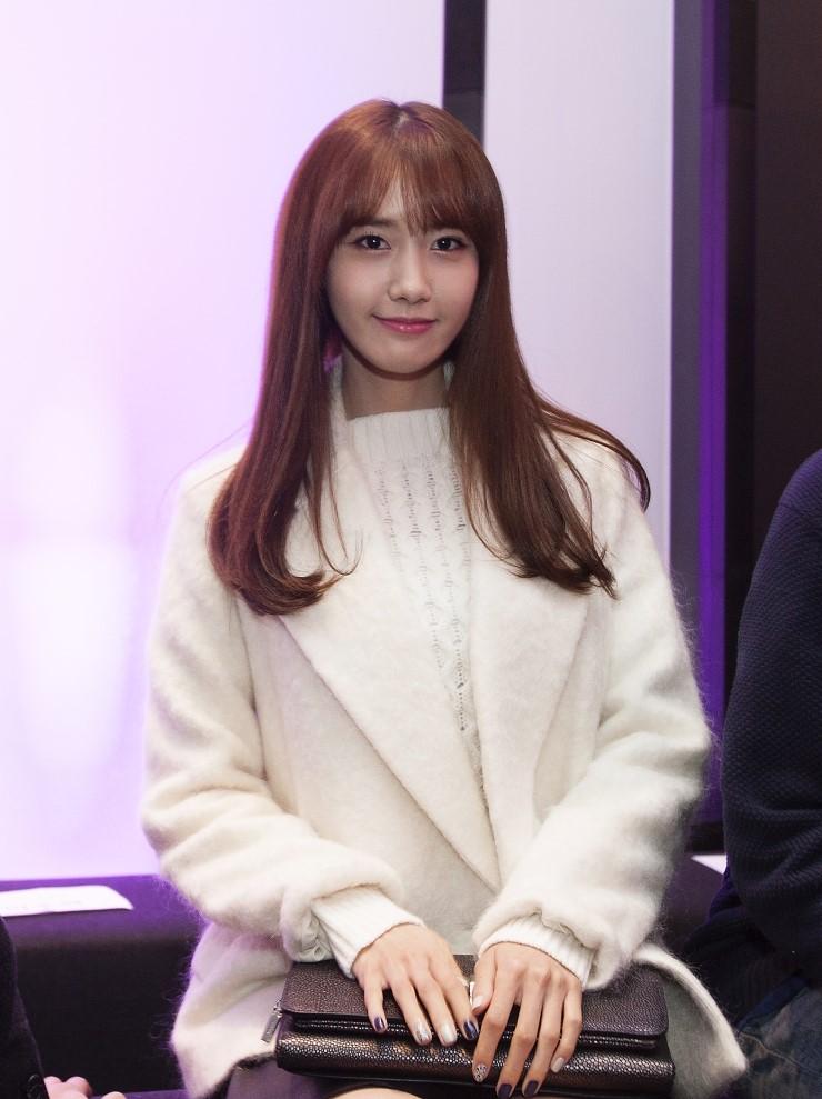 บัฟ. 🐃🌾 on Twitter: "[!!] #YOONA 141022 "Theory 2nd Anniversary Event