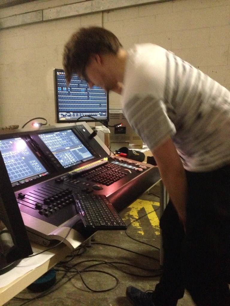 BigHouseTheatre's tweet photo. @JoshDCarr 'oh it's not plugged in'. #therealness #problemsolved #associateLD http://t.co/zkqofKj0zv