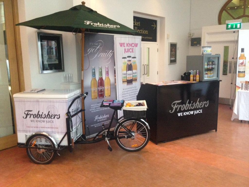 natfrobishers's tweet photo. Fantastic @HTWhite1 trade show yesterday. Thanks to Michael @BlackLeafEvents for the delicious @Frobishers cocktails http://t.co/C1cRvDCYAB
