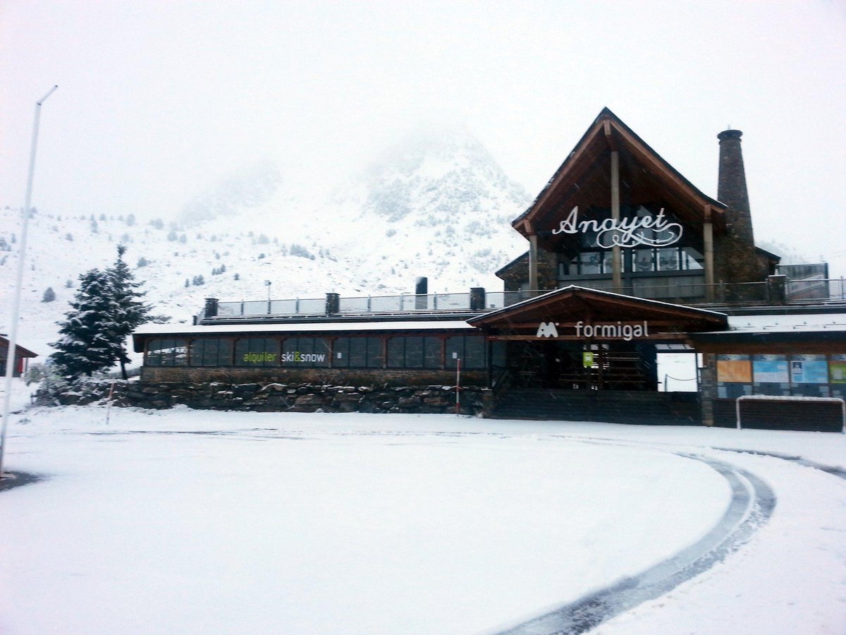 AramonFormigal's tweet photo. #buenosdiasatodos días desde Anayet!!! Predicciones cumplidas :) #winterishere http://t.co/WJeHLMAGV0