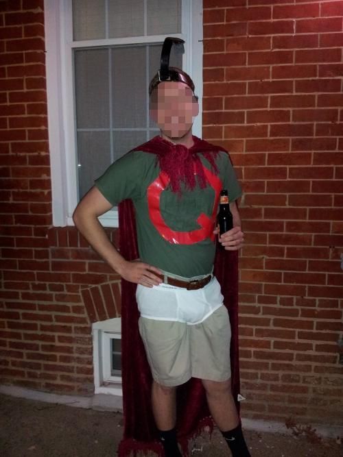 A little delayed, but here are my favorite costumes found on Halloween... Ezio and Quail Man <3 http://t