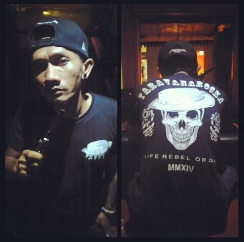<a href="/Paravanarocka/">Paravanarocka cloth</a> - Broken Gun
size S M L IDR 110.000
ORDER 7C97BC54/085649983444