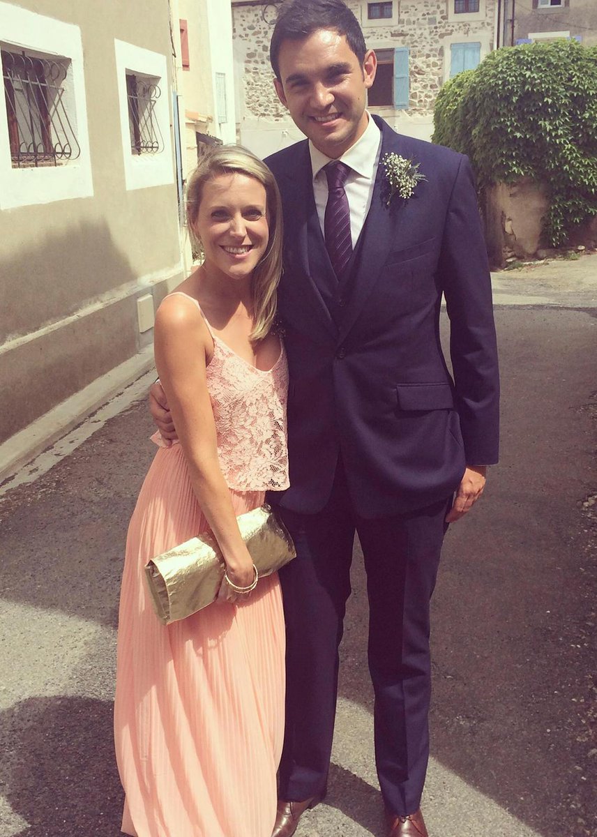 Today we're meeting our Real Life Brides for 2015! Say hello to Rustic Luxe bride <a href="/gabiwebb/">gabi sheen</a>! blovedblog.com/weddings/rusti…