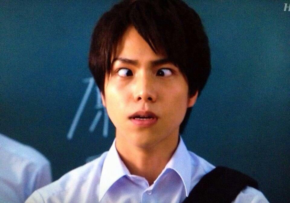Gomenne1012's tweet photo. 新しく友達になってくださった方、
こんにちは。
三女 3年 Ｃ組 ４番  海老沢ゆずるです
基本  無言フォローしてください。
呼び方は
海老沢でもゆずるでも
からくり人形でもチャラ眉毛でもイイです！ http://t.co/WUd5tTbIge
