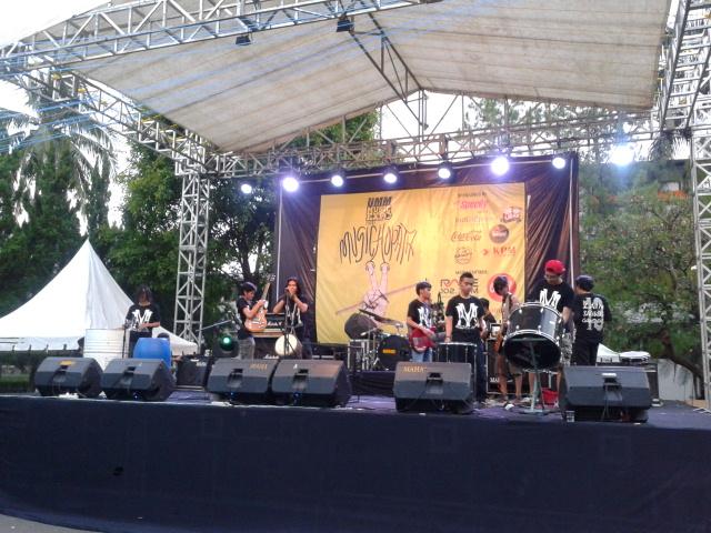 yuk merapaat ke acaranya <a href="/UMM_Itenas/">UMM Itenas</a> keren bgt nih metal mix percussion perform di <a href="/UMMEXPO2014/">UMMEXPO2014</a> di Itenas yaa!