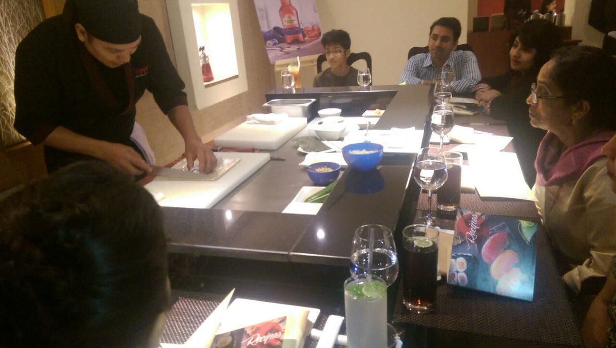 PoshVine's tweet photo. A fab Japanese masterclass as a part of #ReserveExperience @ Restaurant at Teppan on 31st Oct. http://t.co/cd7Gl3XZaC http://t.co/XVXvjJoF74