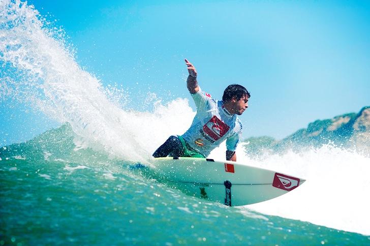 aerialite_surf's tweet photo. RT @surfertoday: Surfers on the bubble for the 2015 World Surf League. http://t.co/GAJvtKRUDP #worldsurfleague http://t.co/4j4APDRasd