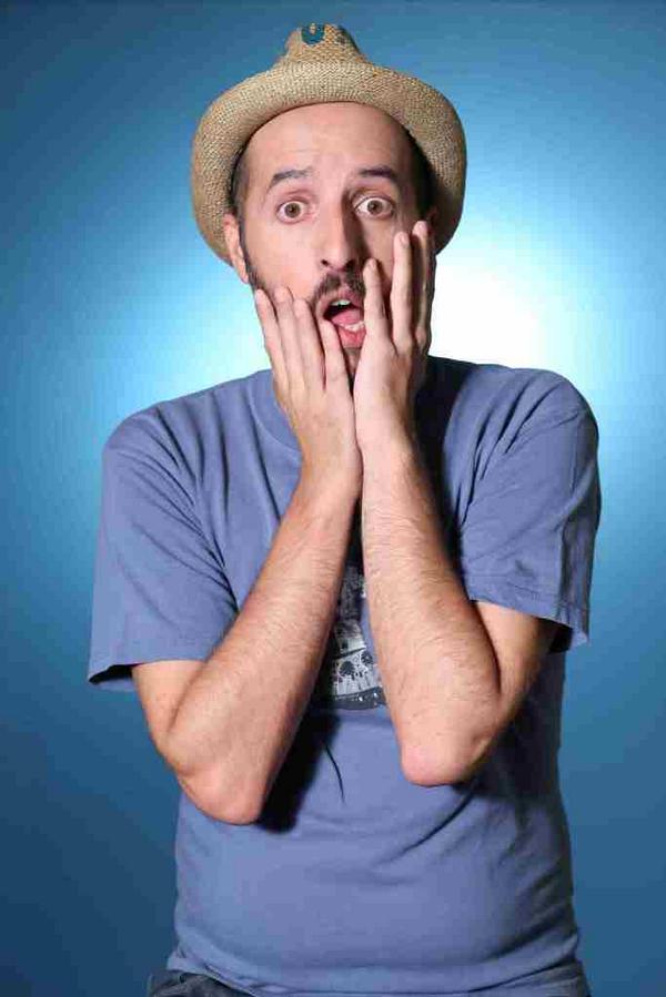 ILUSTRESignoran's tweet photo. Estaremos en el Olimpia de HUESCA el sábado 29 de noviembre con el gran @diegopena_humor. Entradas ya a la venta! http://t.co/lJRuxV8Kr0