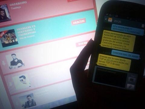 ClubArag_SyF's tweet photo. Martes de hacer nuestra tarea...a votar en @HTVMusica  por @SharleneTaule ft @servando &amp; @florentino http://t.co/xJil3hDefK