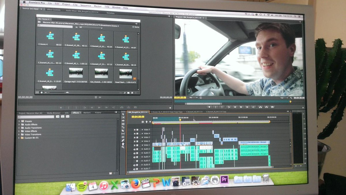 The_Macaron_Man's tweet photo. Almost have our first cut together #macarooning #editing #filmmaking #MessyTimeline http://t.co/bdHmqt8z9r