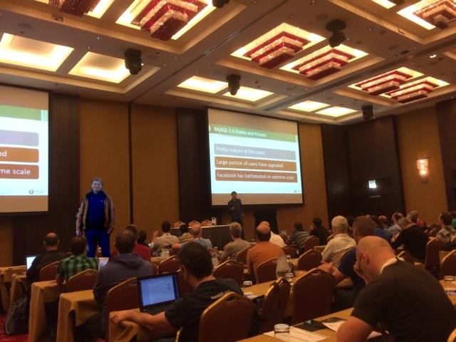 lefred's tweet image. Conference monitored by @lepeterboros #peterborosrulez