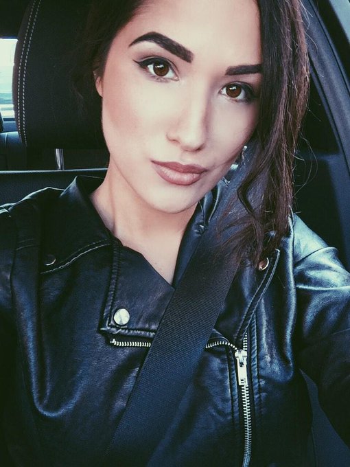 London traffic #selfie ☺️ http://t.co/DHgldZCv7l<a href="/tag/selfie"class="tags">#selfie</a>
