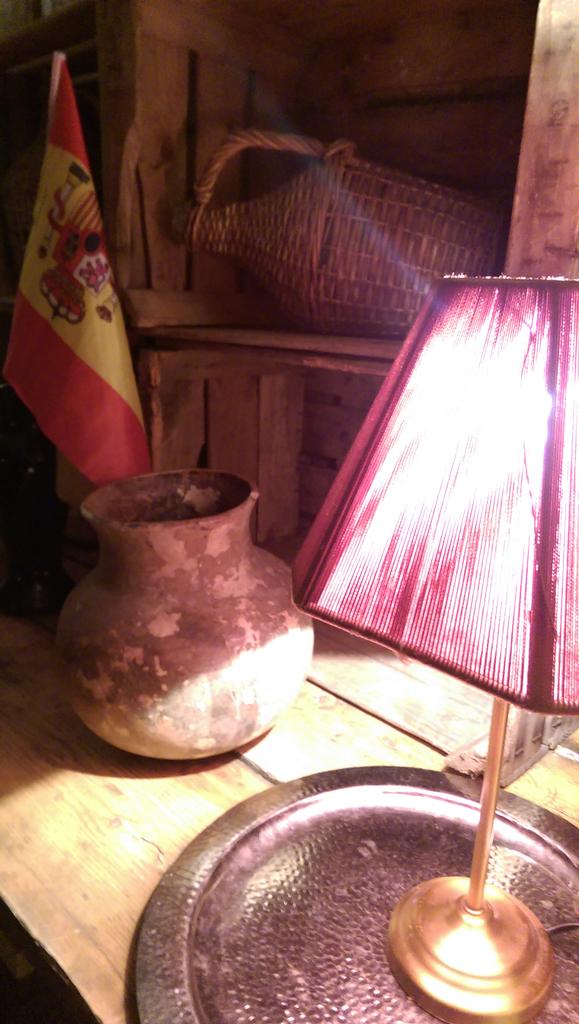 Setting up for #destinationandalucia for <a href="/viveandalucia/">Vive Andalucía</a> private event after <a href="/WTM_London/">World Travel Market (WTM) London</a>  <a href="/dinemilehigh/">Mile High</a> <a href="/Alhambra_Es/">Cervezas Alhambra</a>