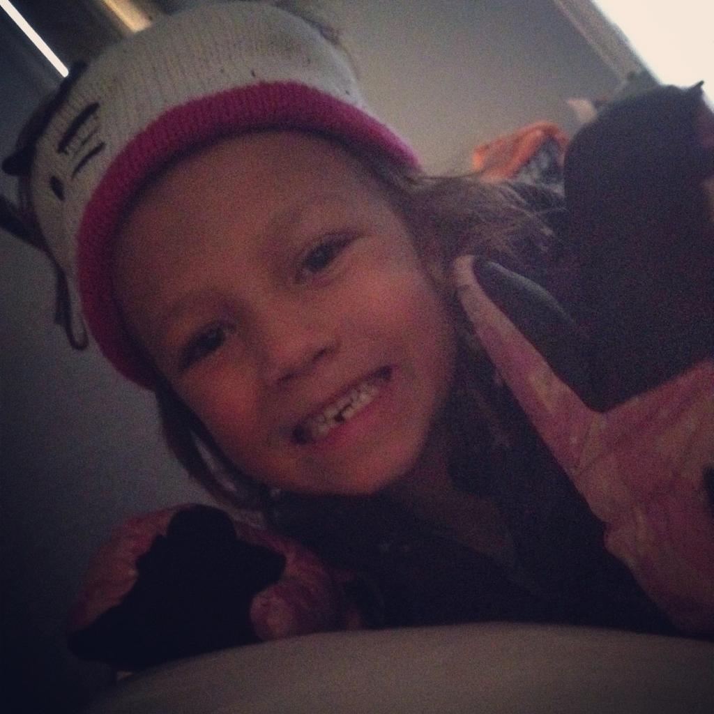 ShiriSpear's tweet image. Wha-oh! Someone want to tell her there&apos;s 2 more hours until she learns to ice skate? #DaddyProblem