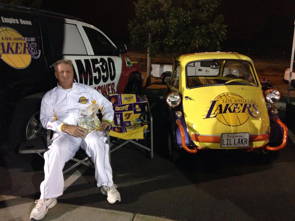 Here we are at a Trunk N Treat at The Grove Community Church. It was a HUGE hit!