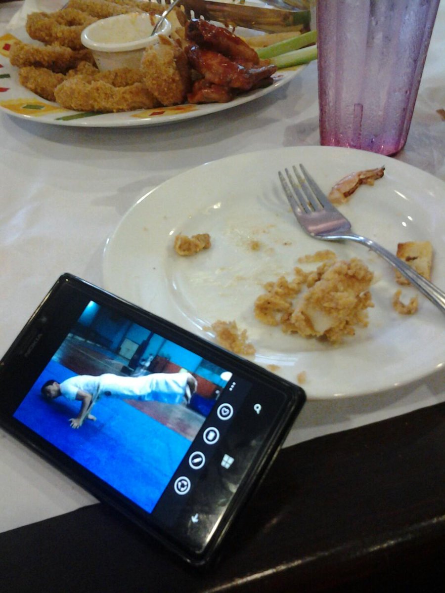 melpogi320's tweet photo. *burp* (@ Burgoo in Quezon City, Metro Manila) https://t.co/3ZM2Q4Efbx http://t.co/F53N5eAupr
