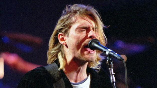 T13's tweet photo. Aparece inédito cassette grabado por Kurt Cobain antes de su éxito con Nirvana http://t.co/2mFKTEKjpQ http://t.co/BFUHwk4B9J