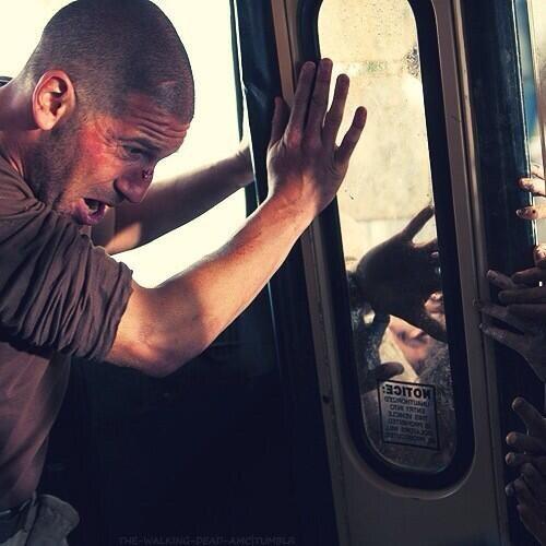 thewalkingoscar's tweet photo. Who remembers this moment? RT if you do!!

#TheWalkingDead #TWDFamily http://t.co/UyJRRjkKsJ