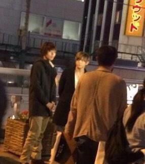 ジャニーズ遭遇 遭遇 Hey Say Jumpの山田涼介くんと伊野尾慧くんが東京都の北千住で何かの撮影をしていました Http T Co Do8kfkvhny