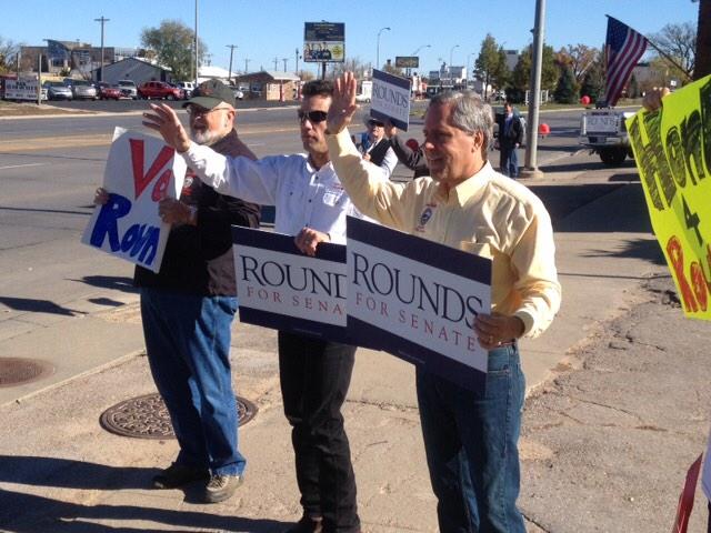 Thanks to all of our supporters who came out to wave in Rapid City today.  #sdsen
