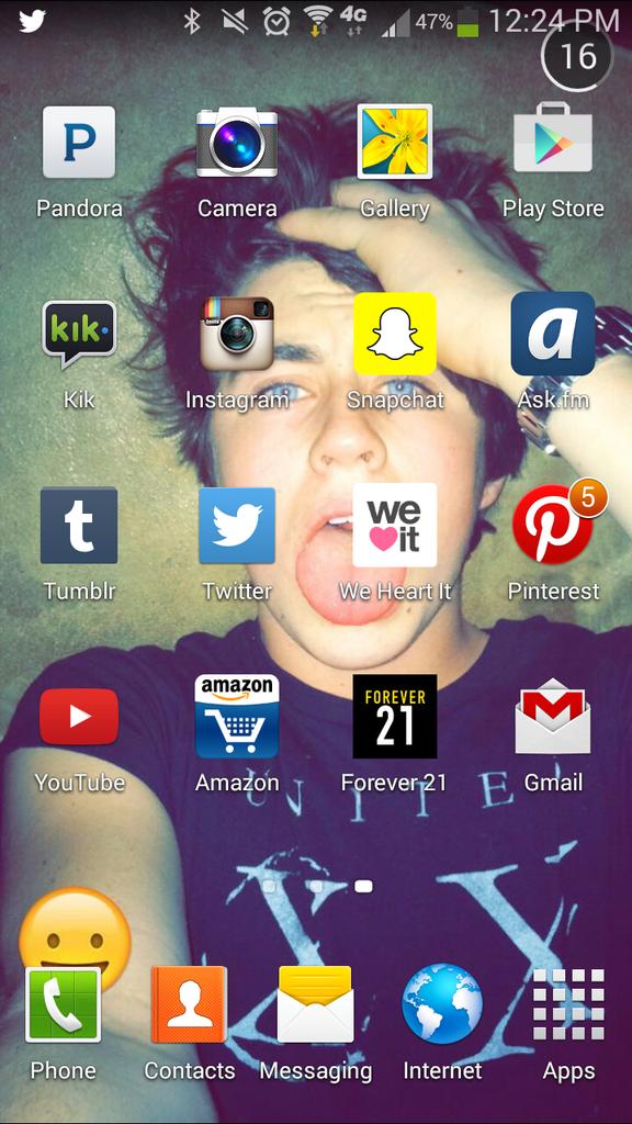 Melissaabraady's tweet photo. nash look at my wall paper😍😘😊 ilysm #nashgrier #looknash #ilynash http://t.co/Czq5seaoUd
