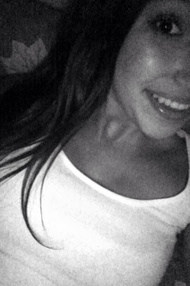 hamidlasos's tweet photo. "@_ItsMeLamsss: Voeg me toe op snapp: ItsMeLamsss http://t.co/YtJDMaIi5R" nee voeg mij toe hamidlasos