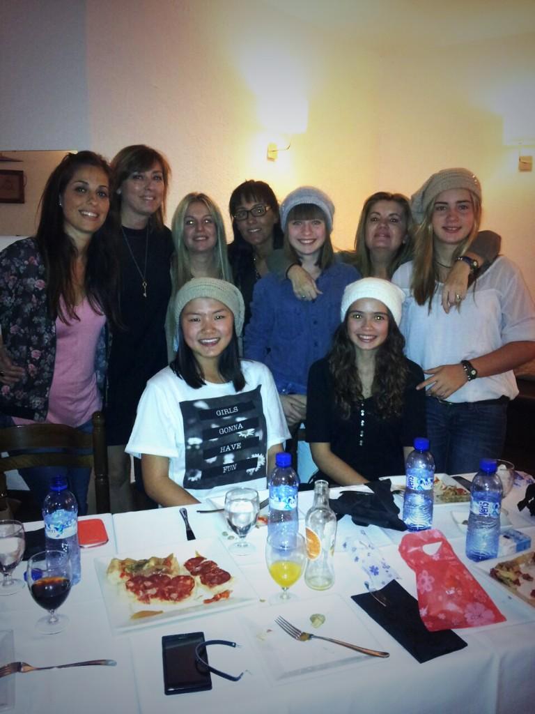 essencia_rest's tweet photo. Anirem penjant les fotos dels grups que ens aneu visitant! Si us veieu, feu RT Espais reservats grups Castellbisbal http://t.co/HFPK2vfjmA