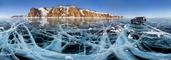 _Paisajes_'s tweet photo. Impresionante foto del lago Baikal completamente helado, en Siberia (Rusia). Foto de Yuri Pustovoy. http://t.co/LnUmCLeRPw