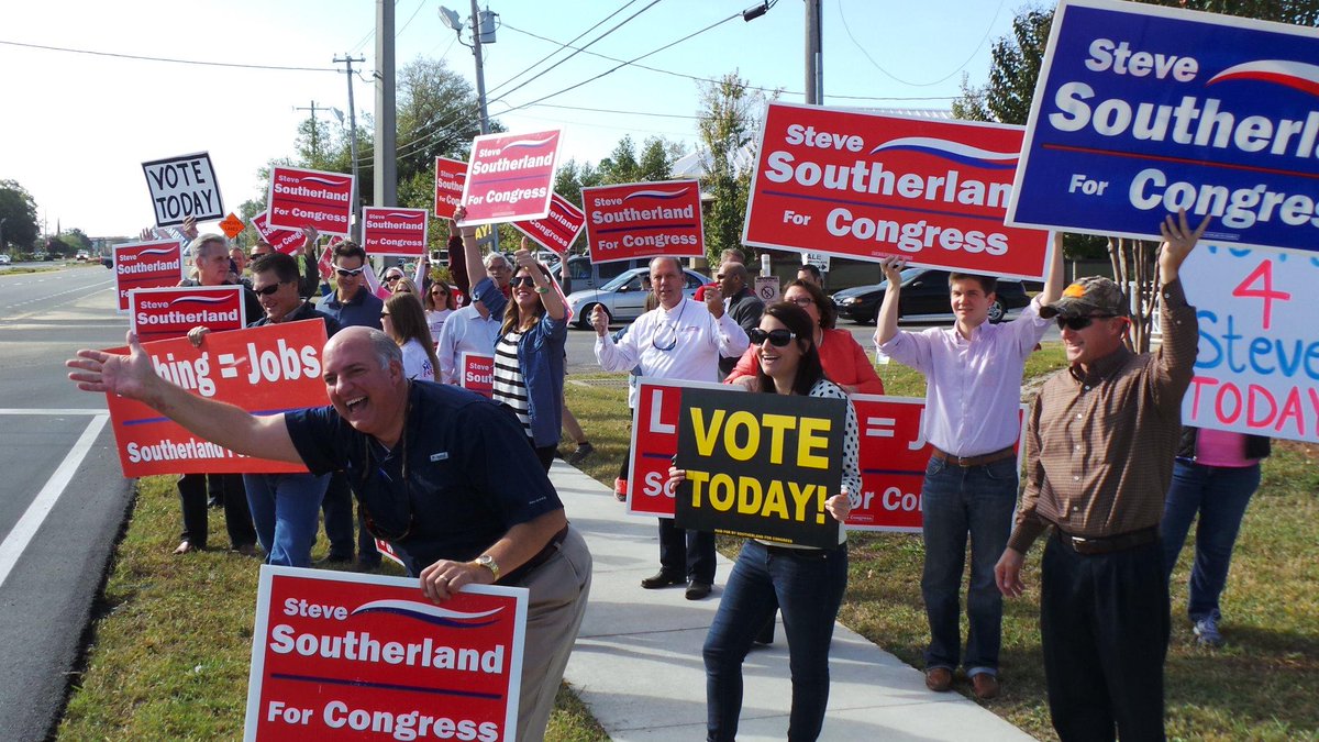 Thx <a href="/kevinomccarthy/">Kevin McCarthy</a>, @WestmorelandGA3 &amp; <a href="/TomGravesGA14/">Archive: Tom Graves</a> for joining 50 N/NW FL volunteers for E-Day rally &amp; sign wave!