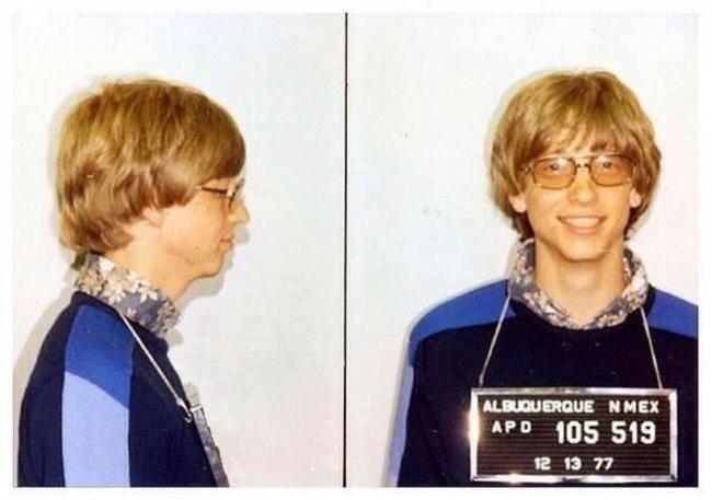 Tsunami_mag's tweet photo. #BlastFromThePast | Le mug shot de Bill Gates après avoir été arreté pour conduite sans permis en 1977. #thuglife http://t.co/I5zLjCcY5P