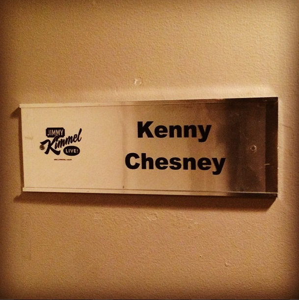 bowomack's tweet photo. “@kennychesney: TUNE IN: @JimmyKimmelLive tonight at 11:35/10:35pm CT. @jimmykimmel #Kimmel #TheBigRevival http://t.co/h5SXKxuIjf”@arwomack