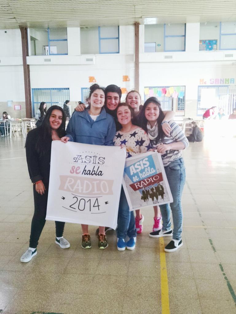 AndreaIvovich's tweet photo. #AsisSeHabla! #Radio2014 http://t.co/IiCBpwss7Y