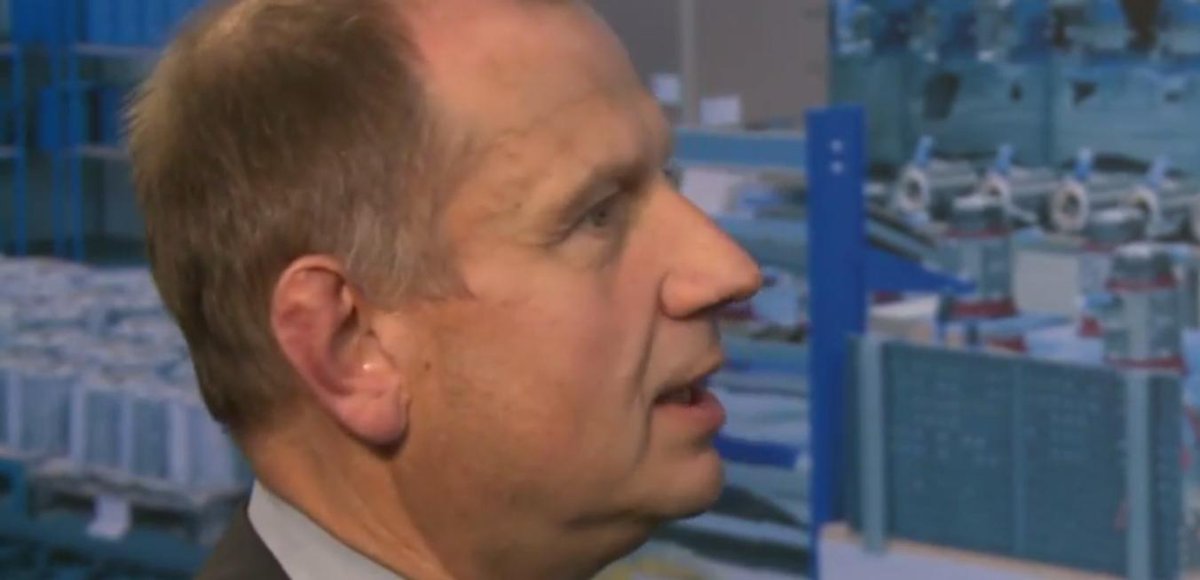 Interview mit Markus Schwarz auf der eCarTec 2014: Ihr Auto leicht umbauen auf Elektroantrieb youtube.com/watch?v=4Ts8Z6…