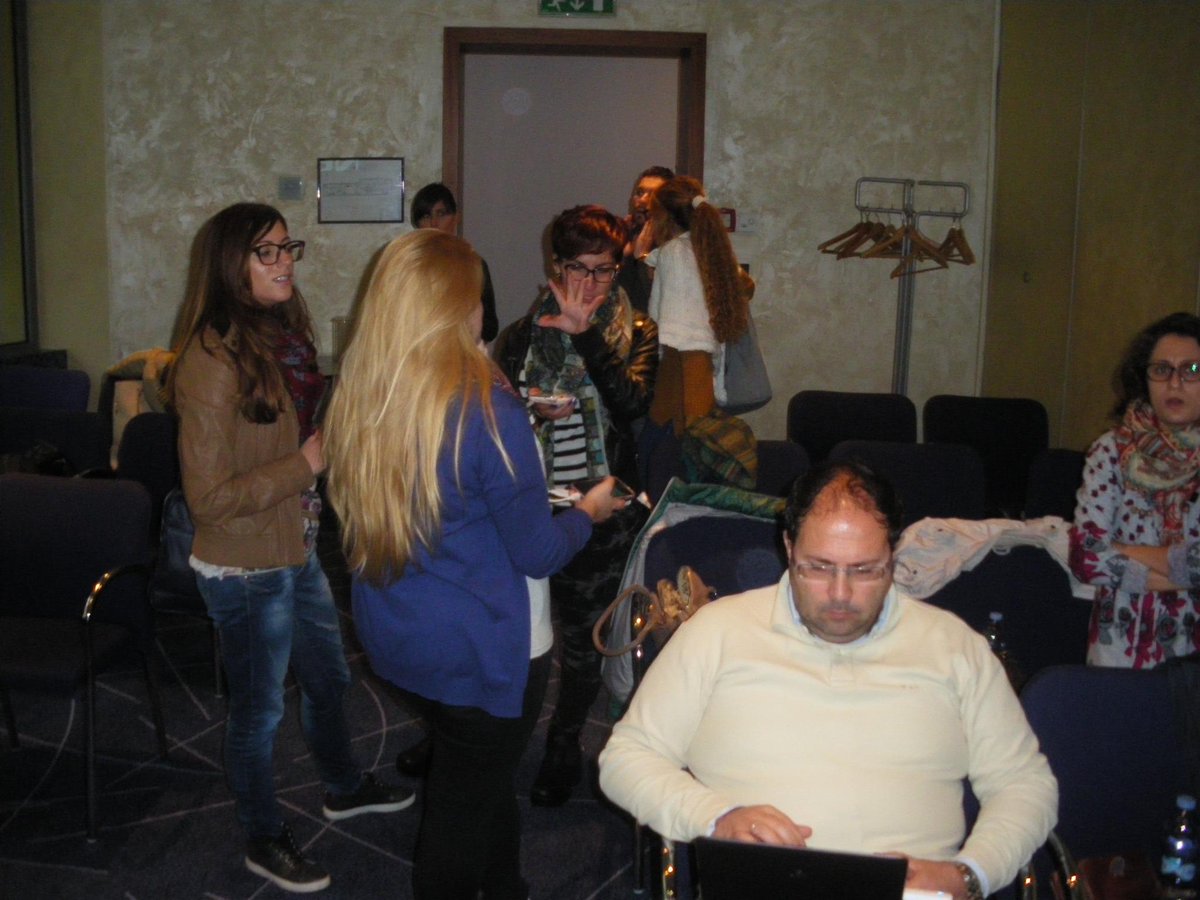 AndreaAntonaci's tweet photo. #EU3SMM #Bari #eurogiovani http://t.co/2DGONv5hiy